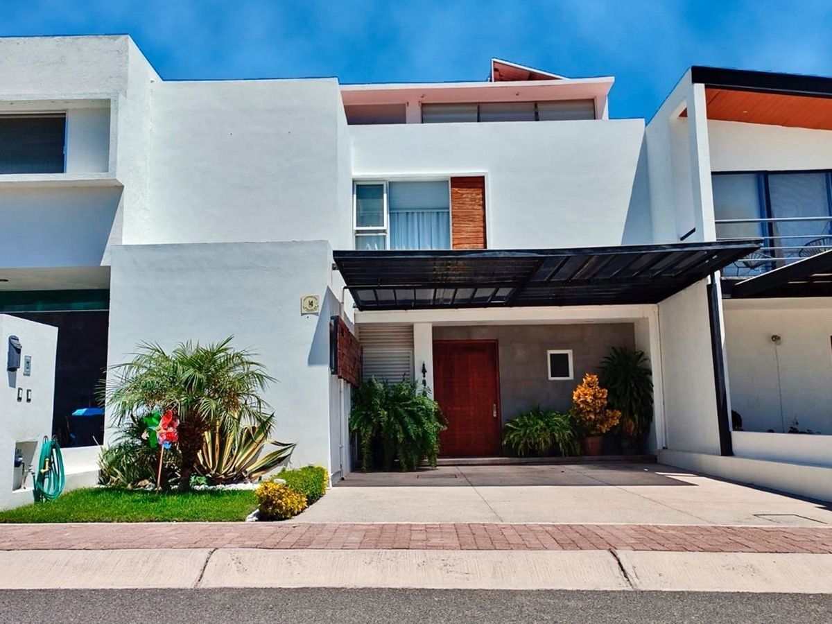 Bella casa en fraccionamiento privado en Juriquilla, Querétaro - foto 1