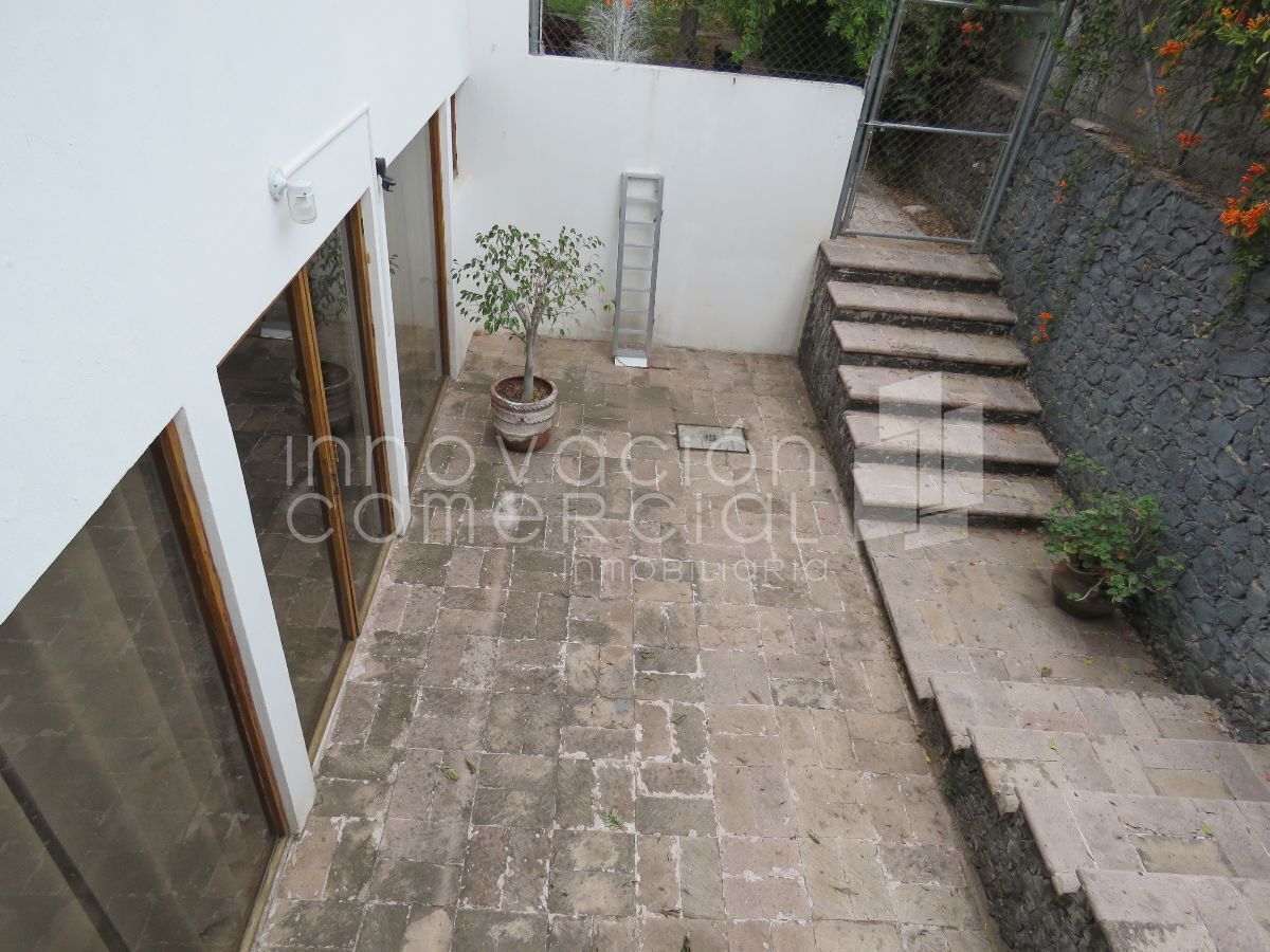 10 de 15: Acceso a bungalow