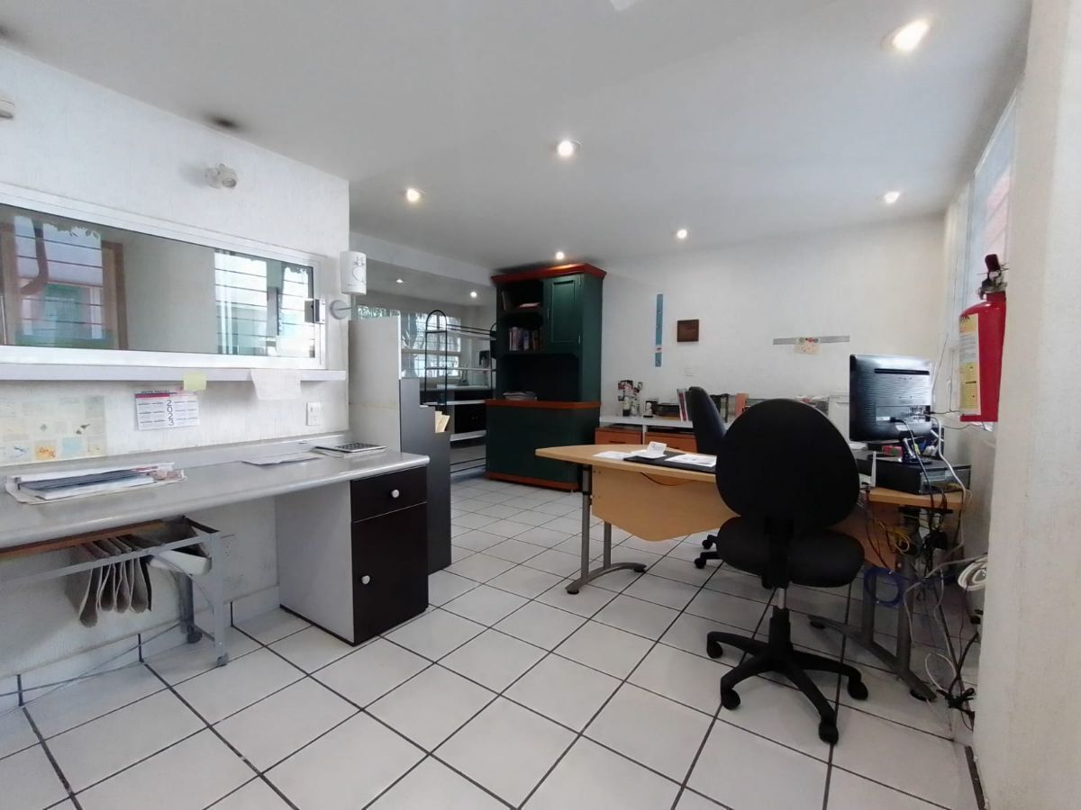 OFICINA - COMERCIAL EN RENTA