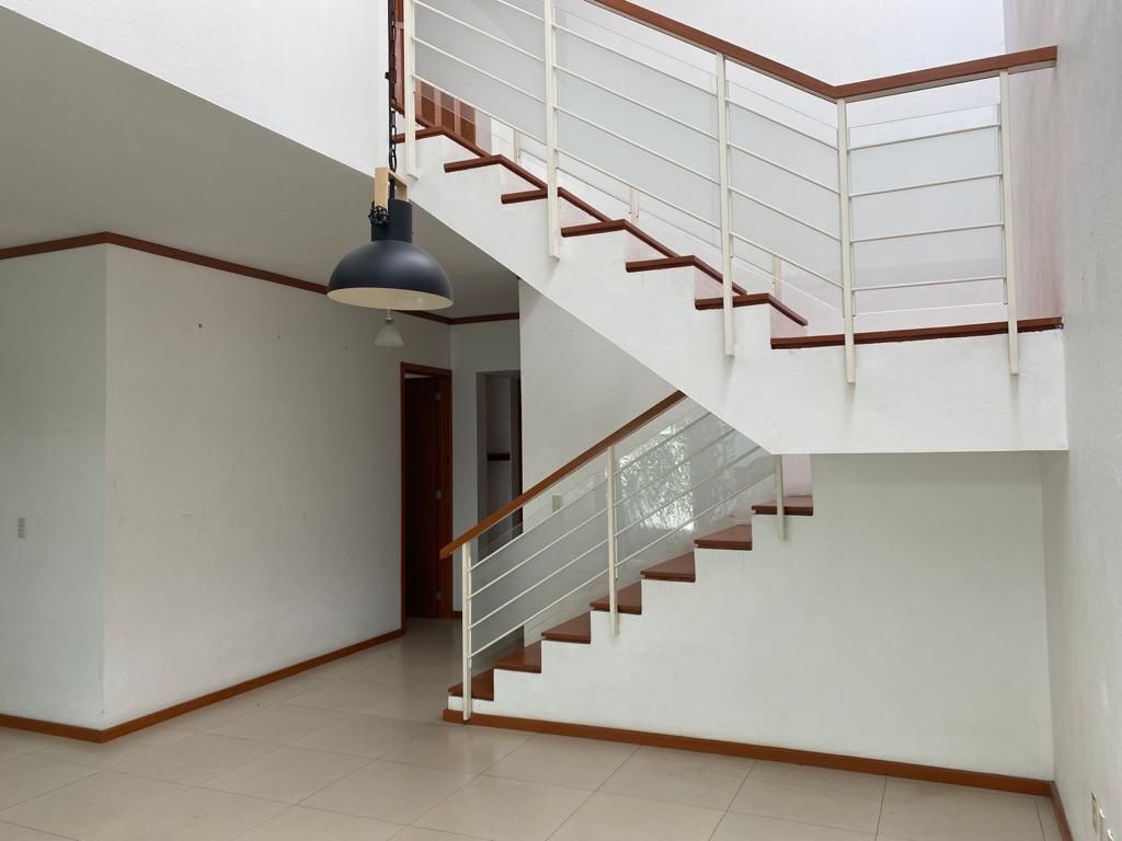 4 de 20: ingreso y sala a doble altura