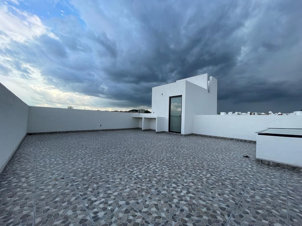 VISTA ROOF GARDEN