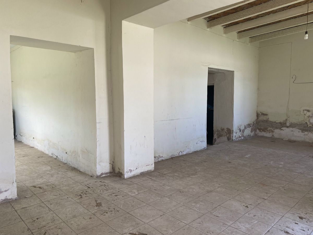 Vista de norte a sur, casa interior