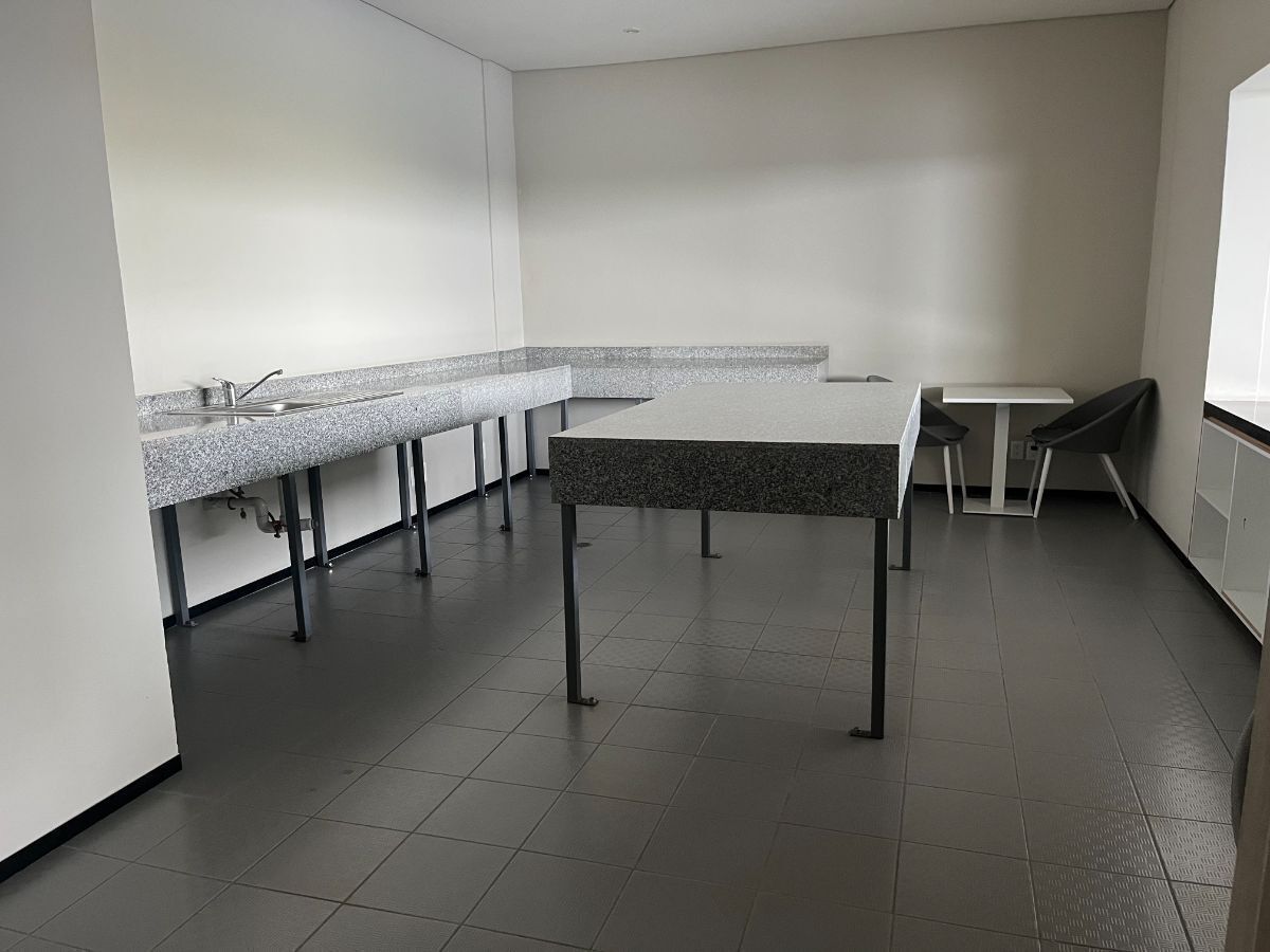27 de 35: Cocina de área de salon eventos