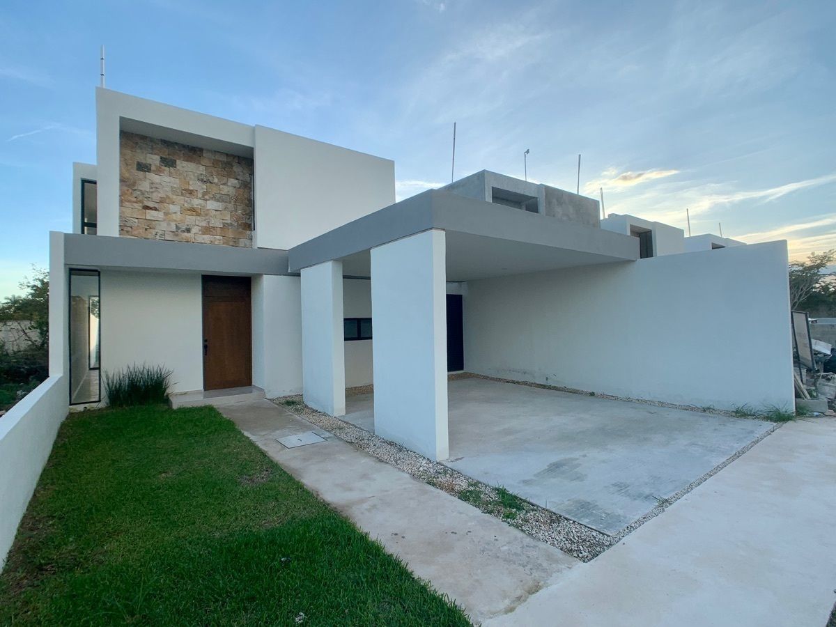 1 of 28: Fachada Fontal (Garage Techado con Costo Adicional)