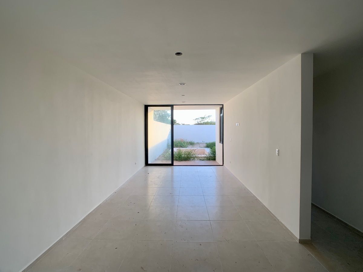 4 of 28: Sala / Comedor Corridos