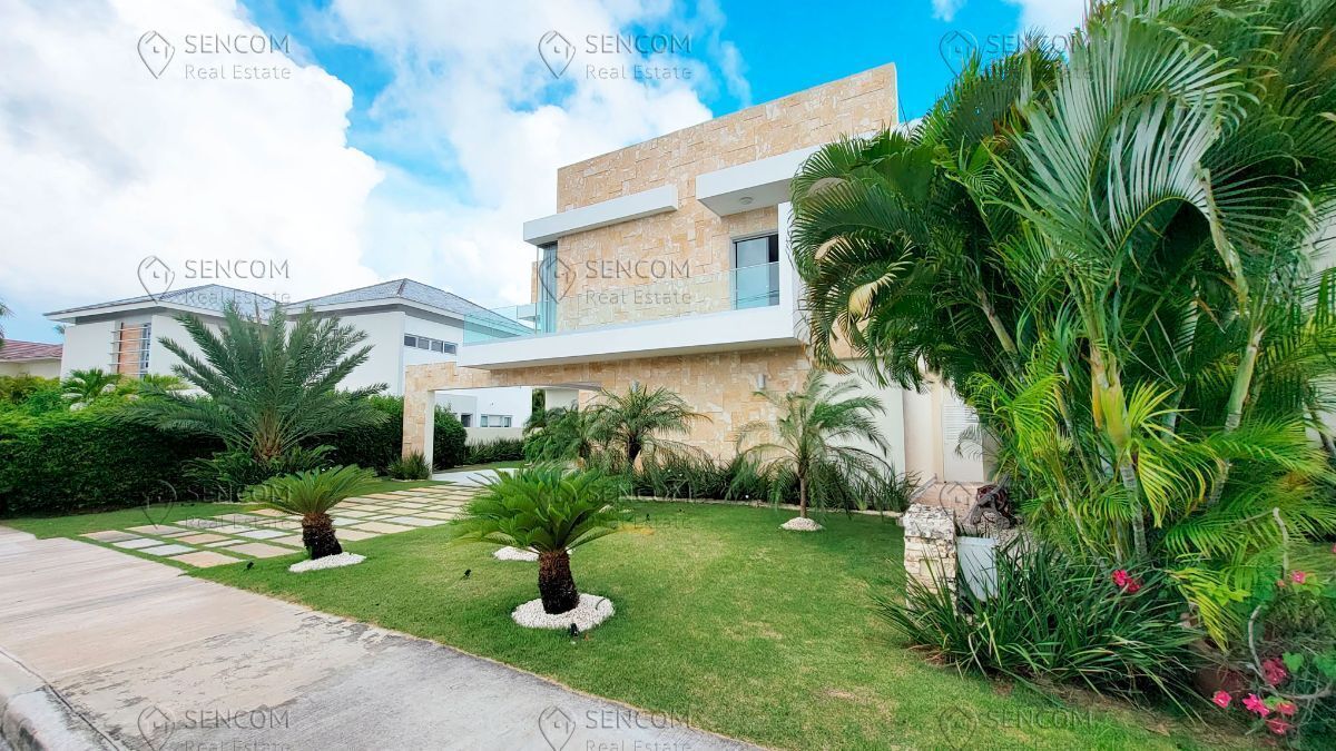 2 de 49: Se Vende Villa de 6 Habitaciones Puntacana Village 2