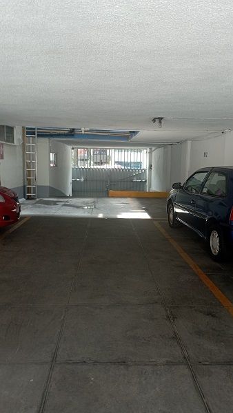 3 de 22: Acceso al estacionamiento