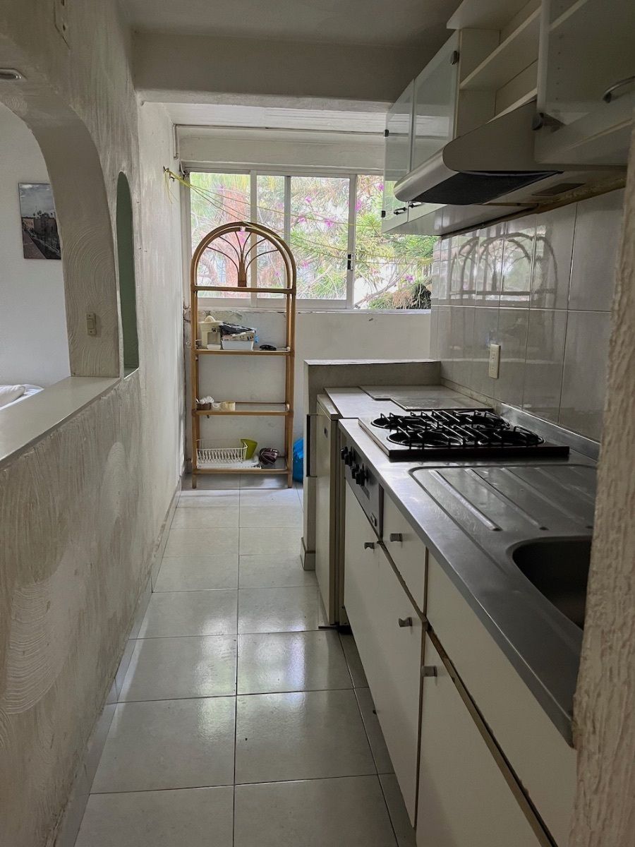 Cocina y vista a zotehuela