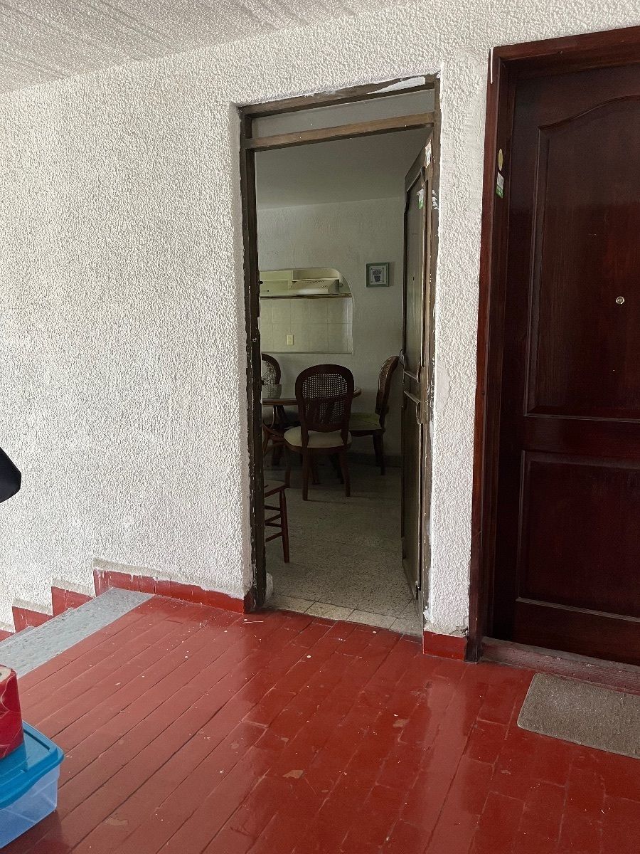 Acceso al Depto