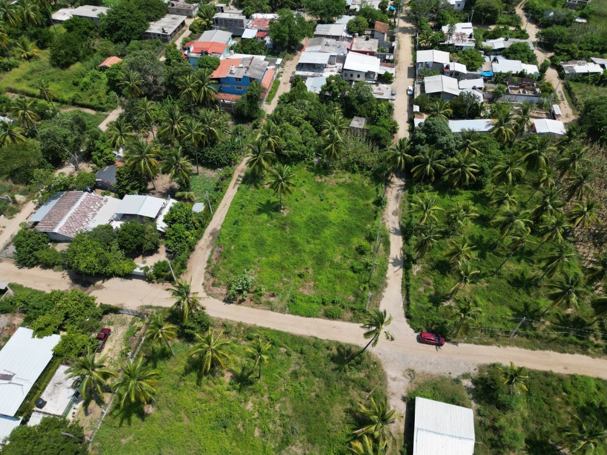 Terreno en el Coacoyul Solo Contado. 31848561