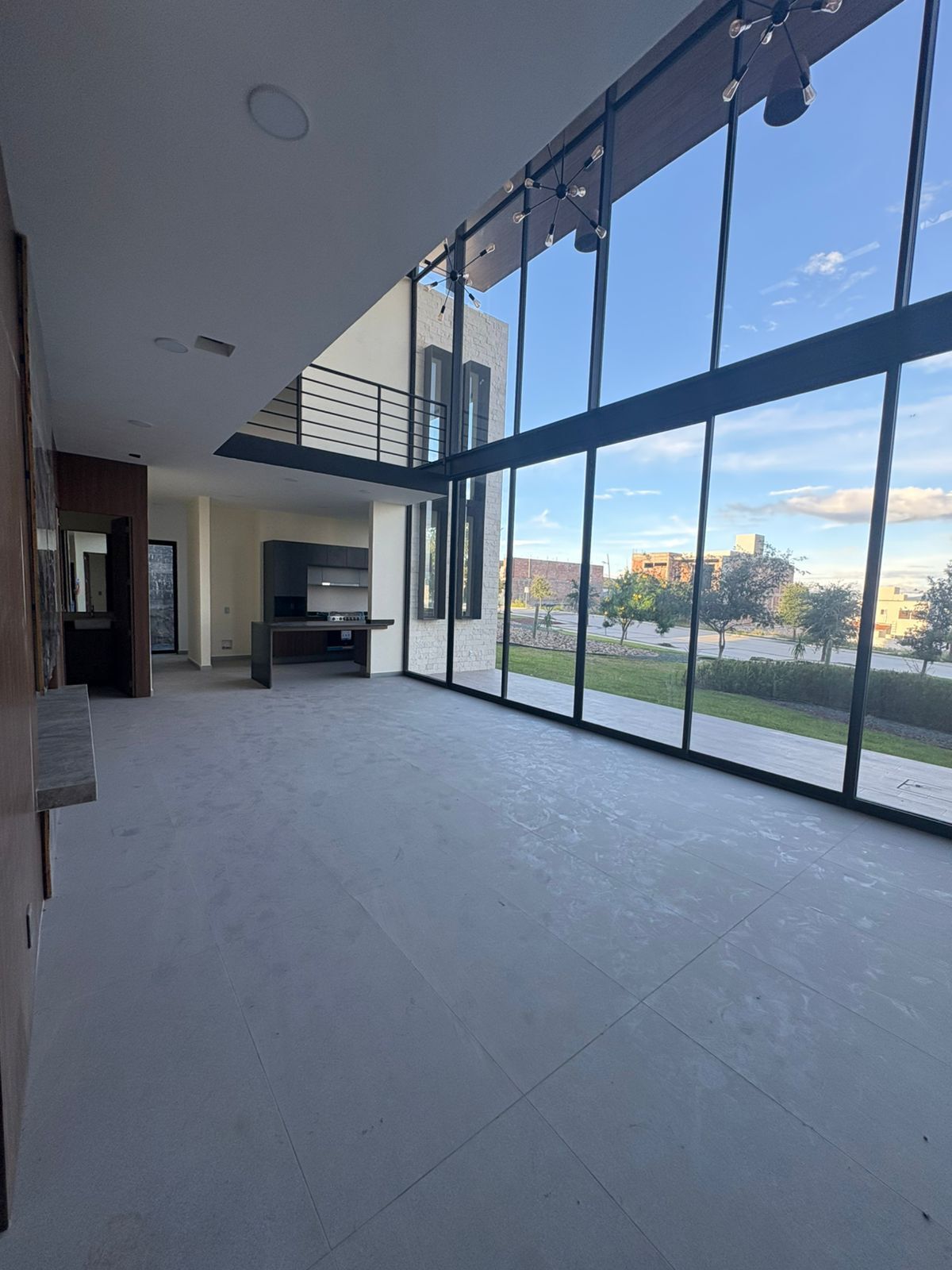 VENTA DE CASA EN RESIDENCIAL MAYORAZGO - foto 3