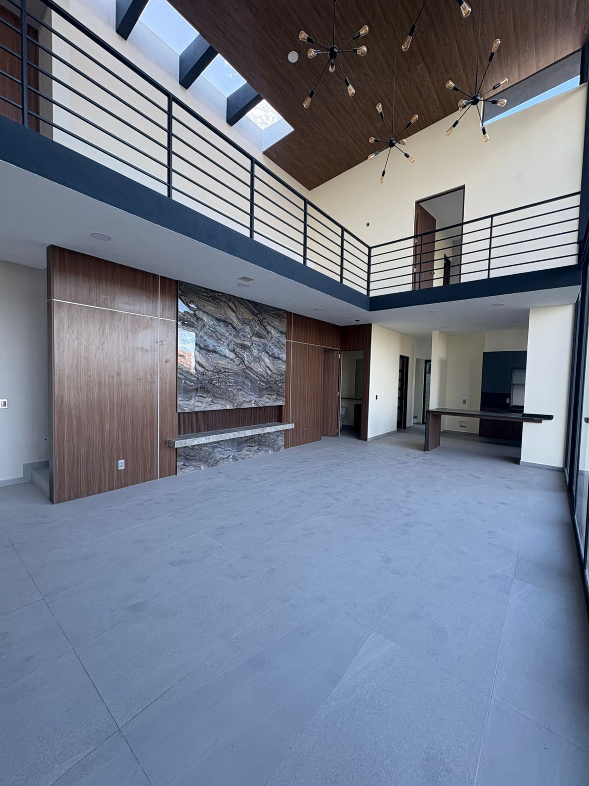 VENTA DE CASA EN RESIDENCIAL MAYORAZGO - foto 4