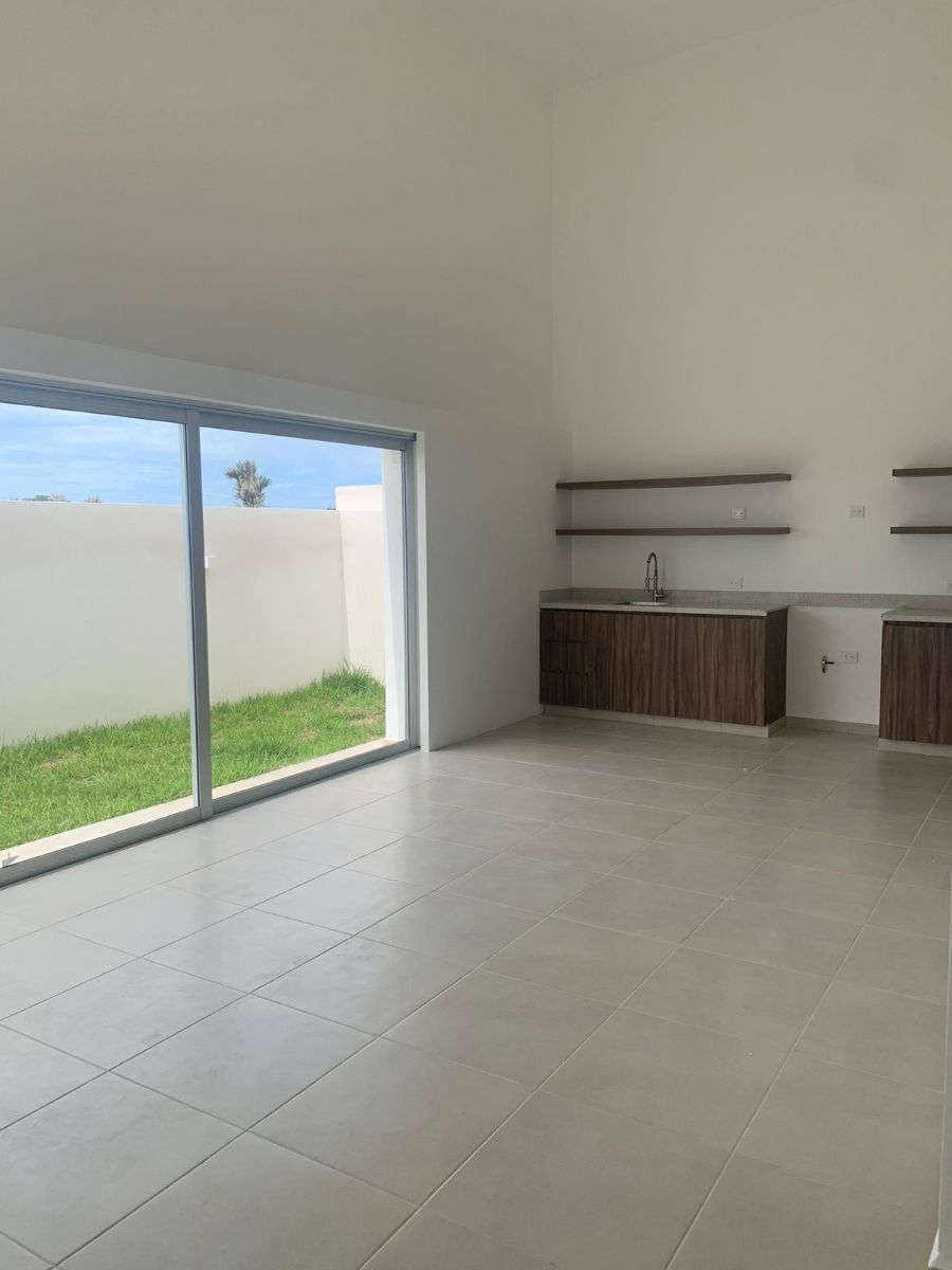 2 de 6: Sala Comedor