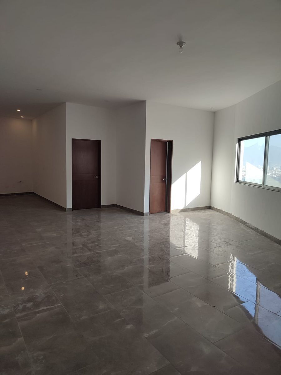 13 de 14: Área social en sótano