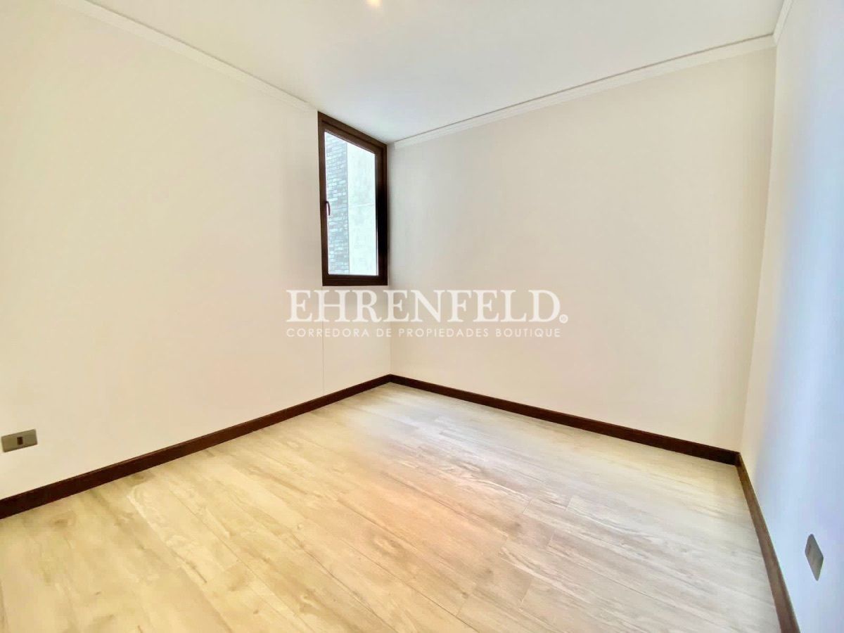 22 de 27: Dormitorio 2