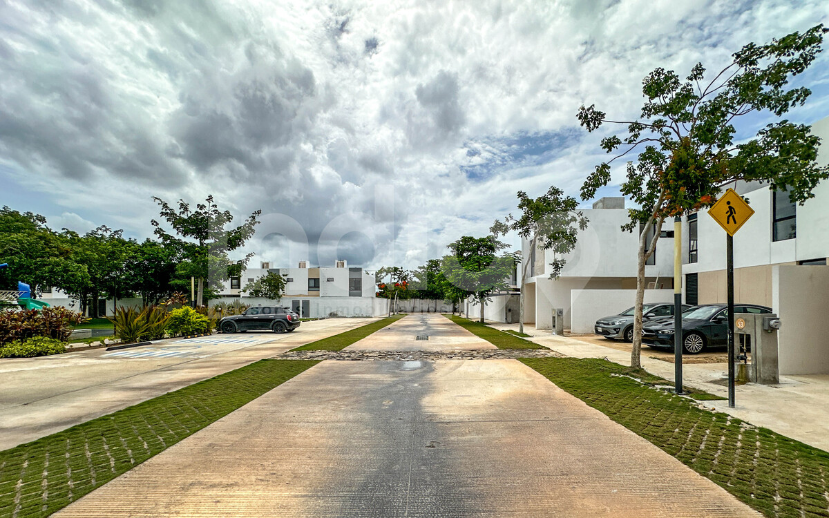 20 de 20: Vialidades Interiores