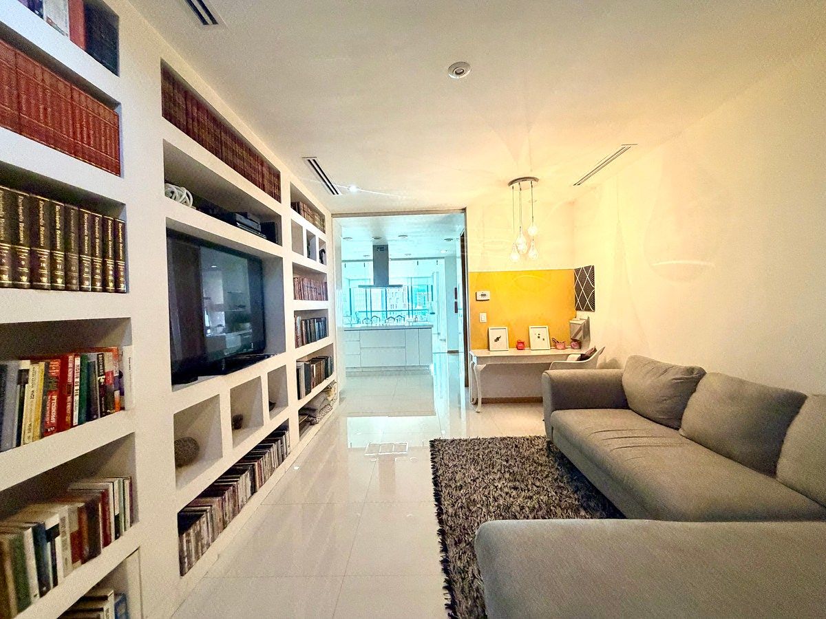 Apartment in Vista Real, San Pedro Garza García, photo 3 of 11