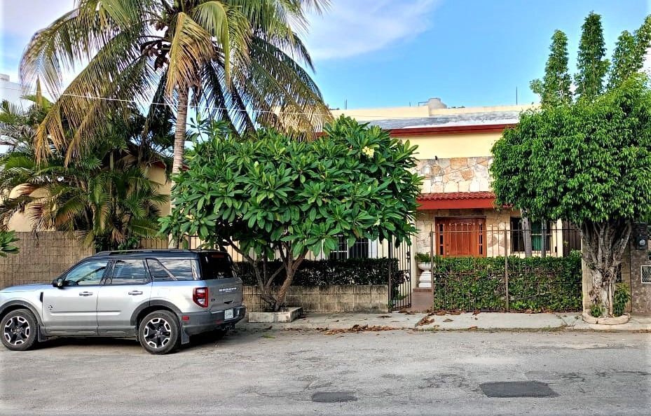 1 de 29: Fachada Principal