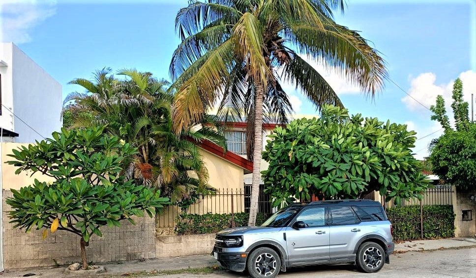 2 de 29: Fachada Principal