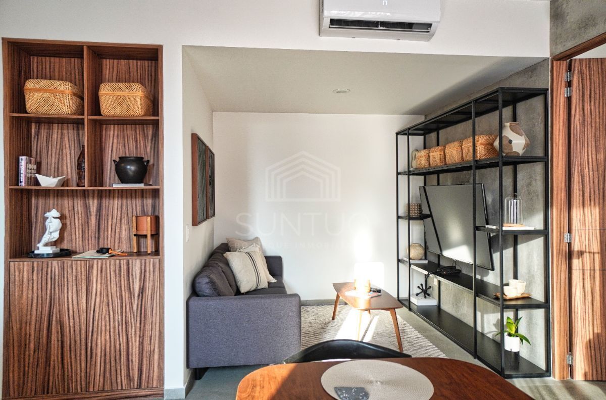 7 de 30: FAMILY ROOM