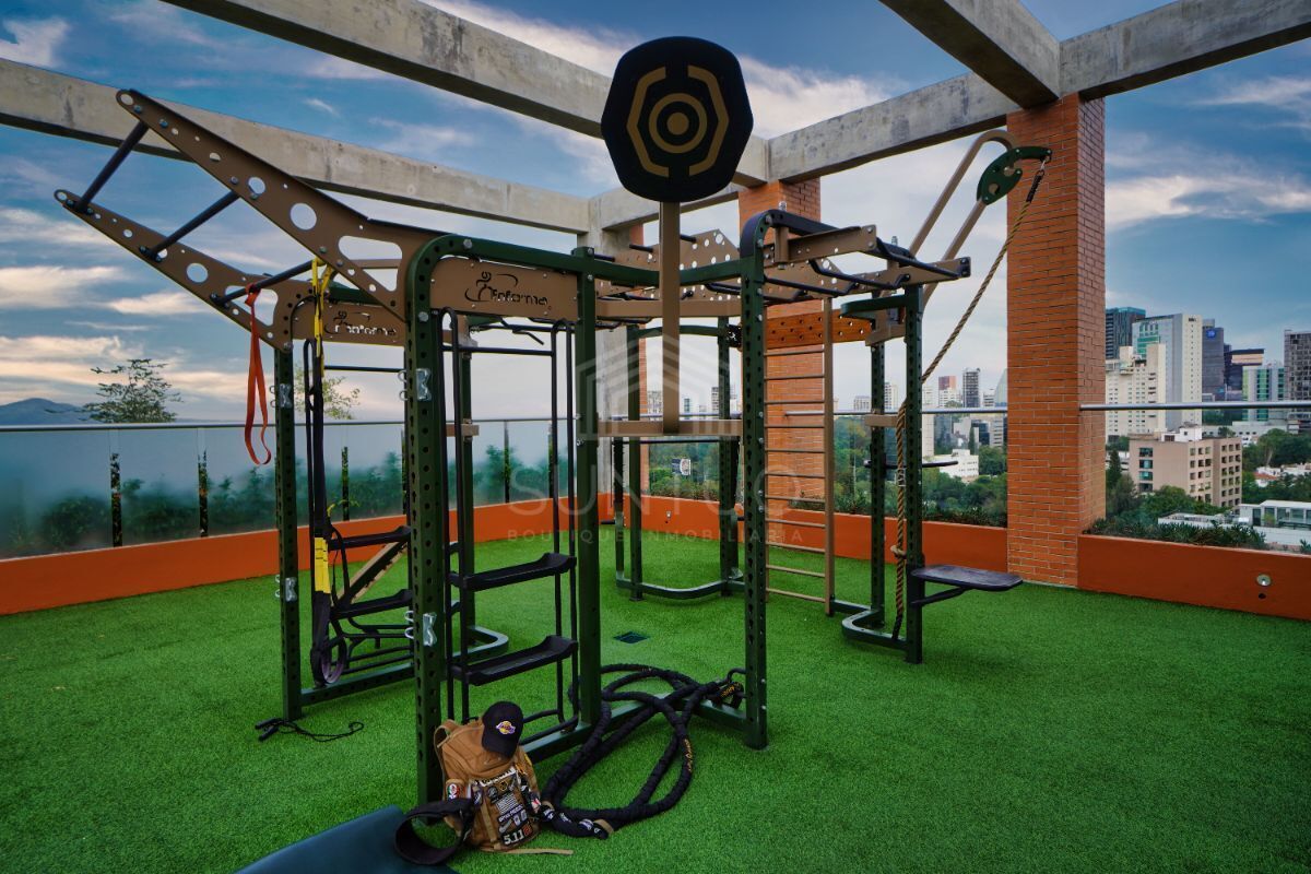 27 de 30: GIMNASIO EXTERIOR