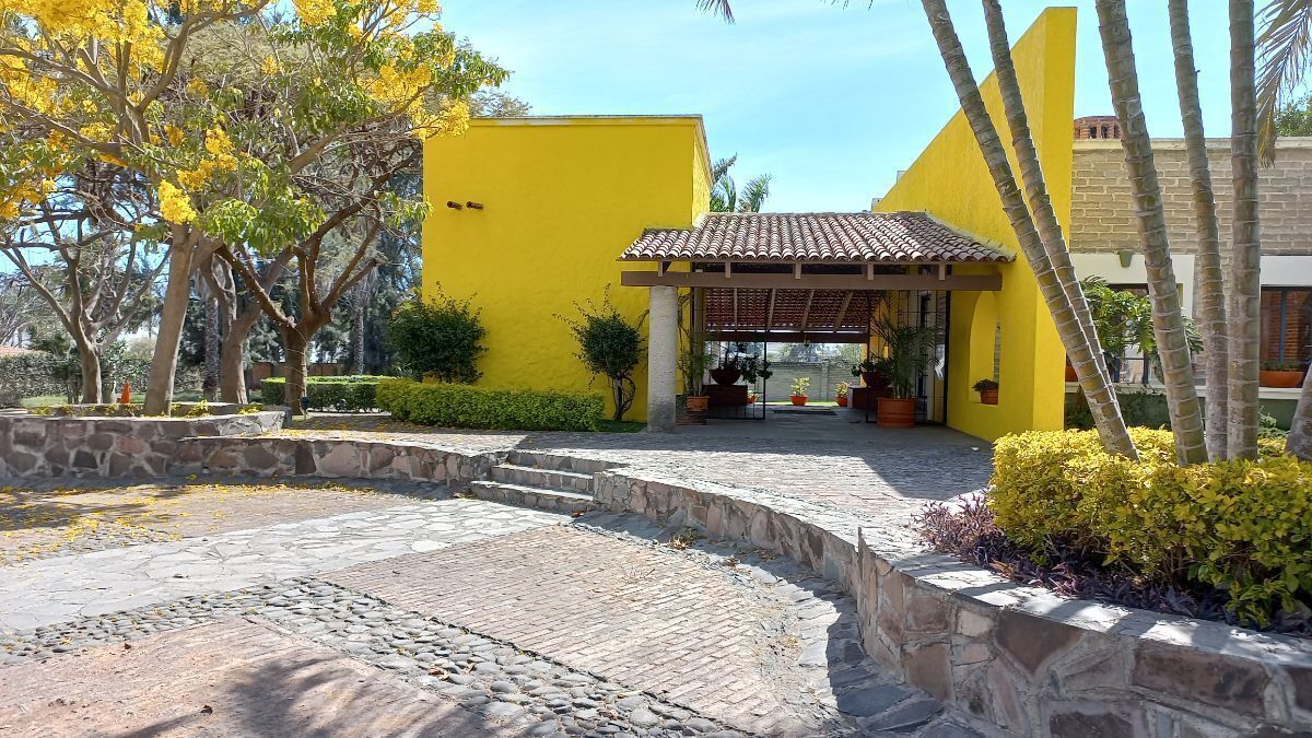 23 de 41: Jardines