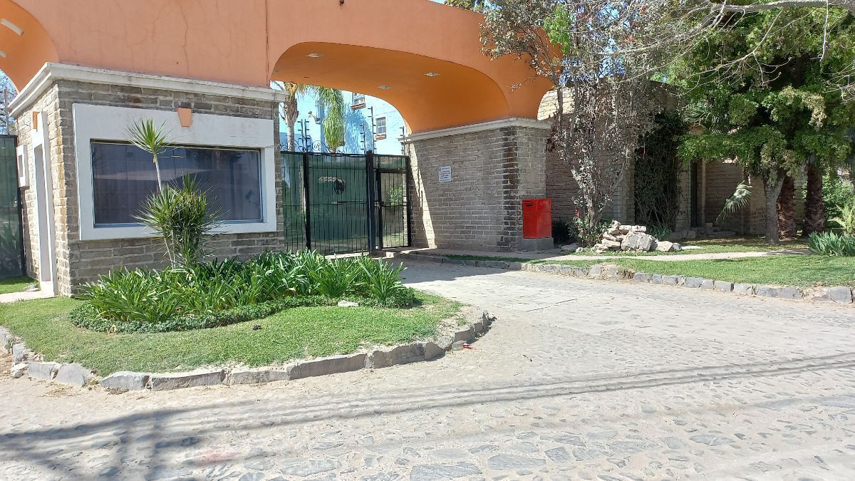 29 de 41: Entrada del Frccionamiento
