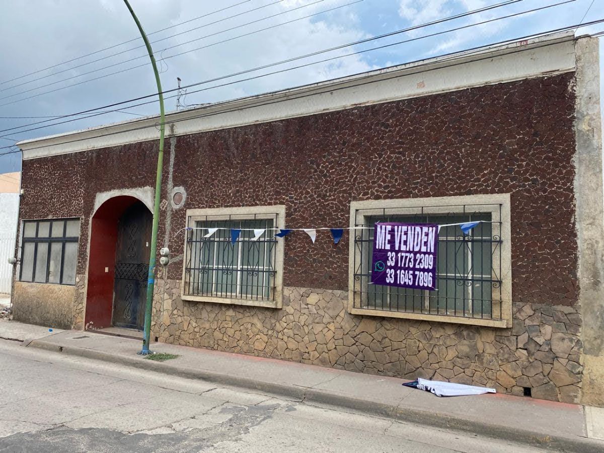 Central House for Sale in CD. Guzmán! - foto 1