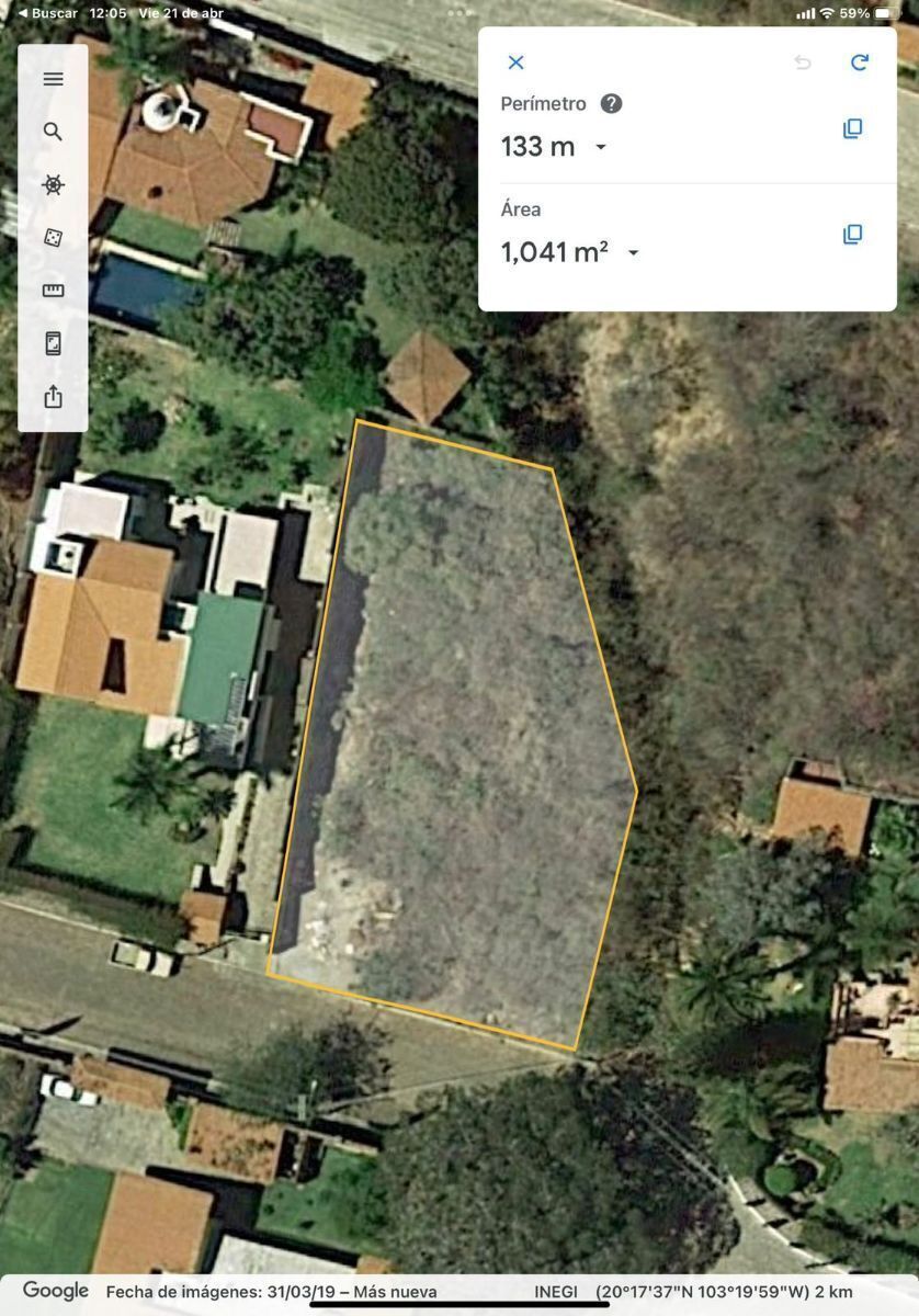 1 of 9: Vista aérea del terreno