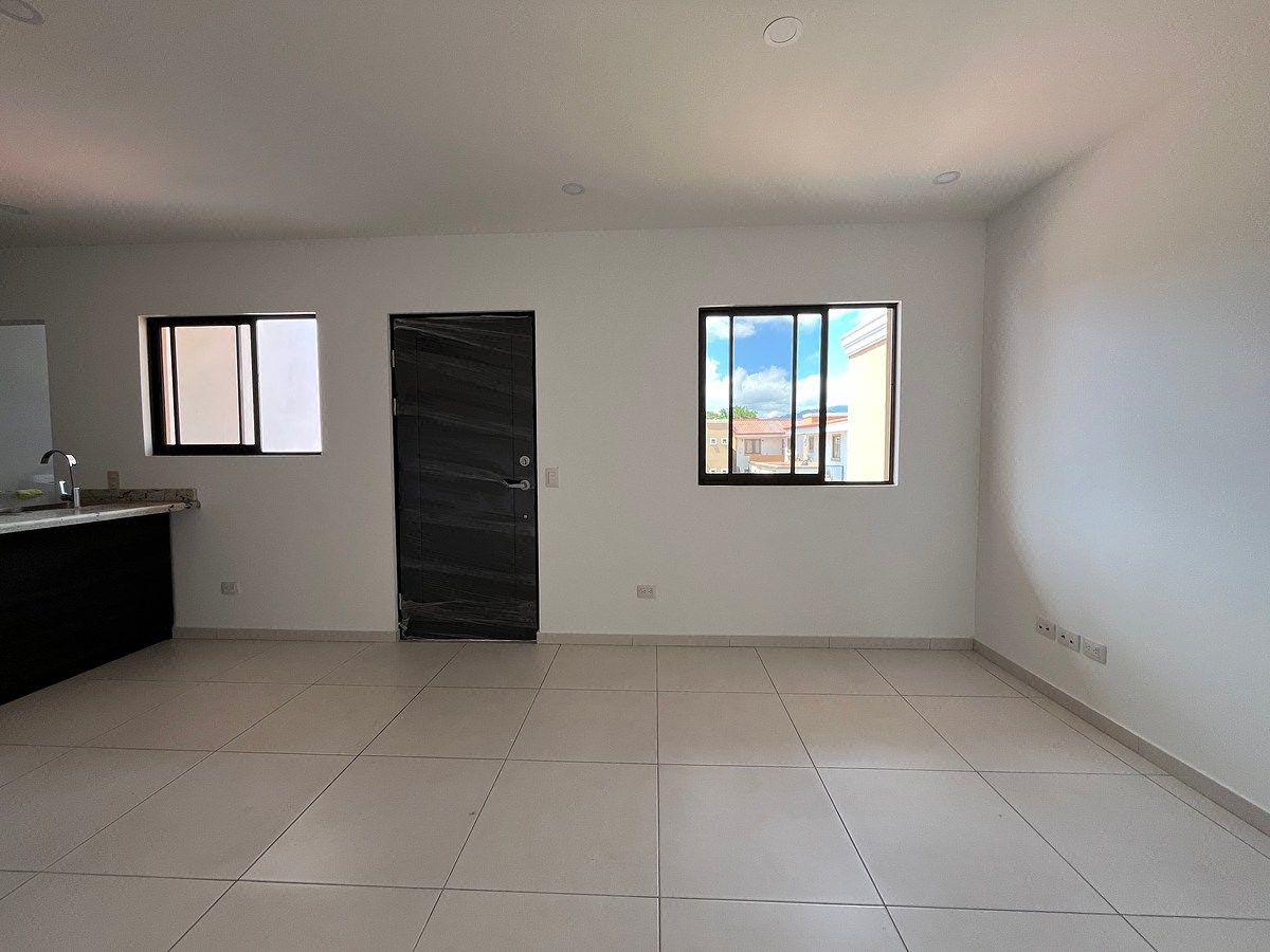 Departamento en Tibás, foto 2 de 25