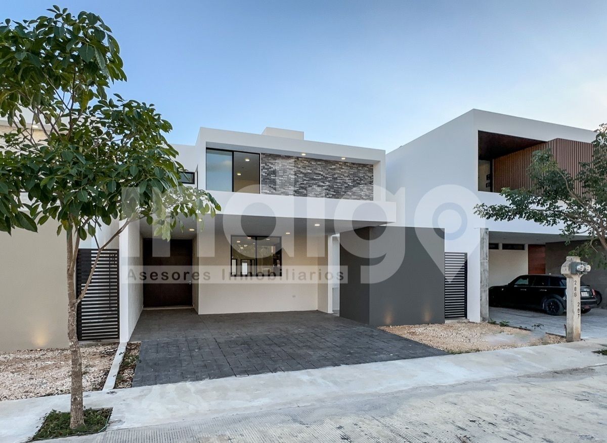 2 de 49: Fachada Frontal