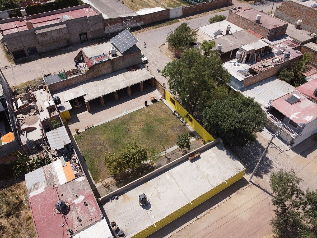 4 de 25