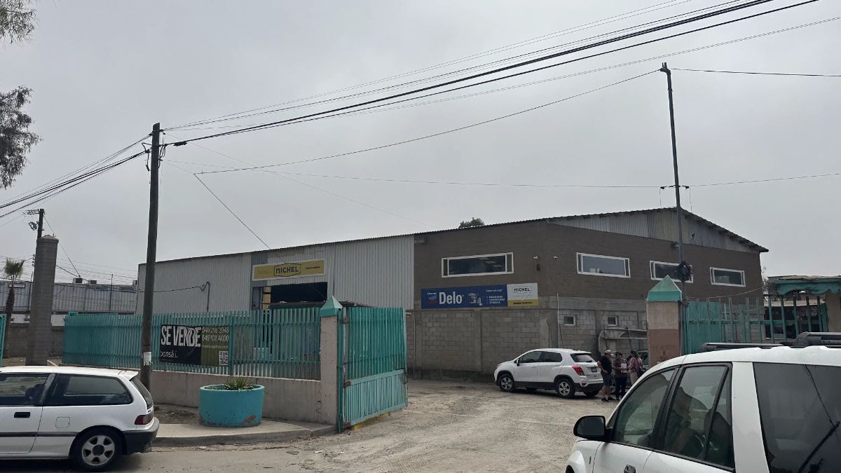 Terreno con Bodega en Venta en el Sauzal