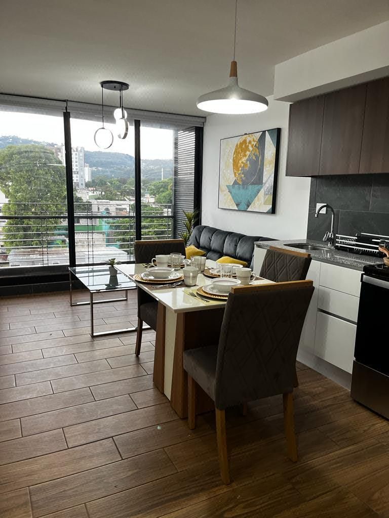 Apartamento en Zona 14, Guatemala, foto 2 de 5