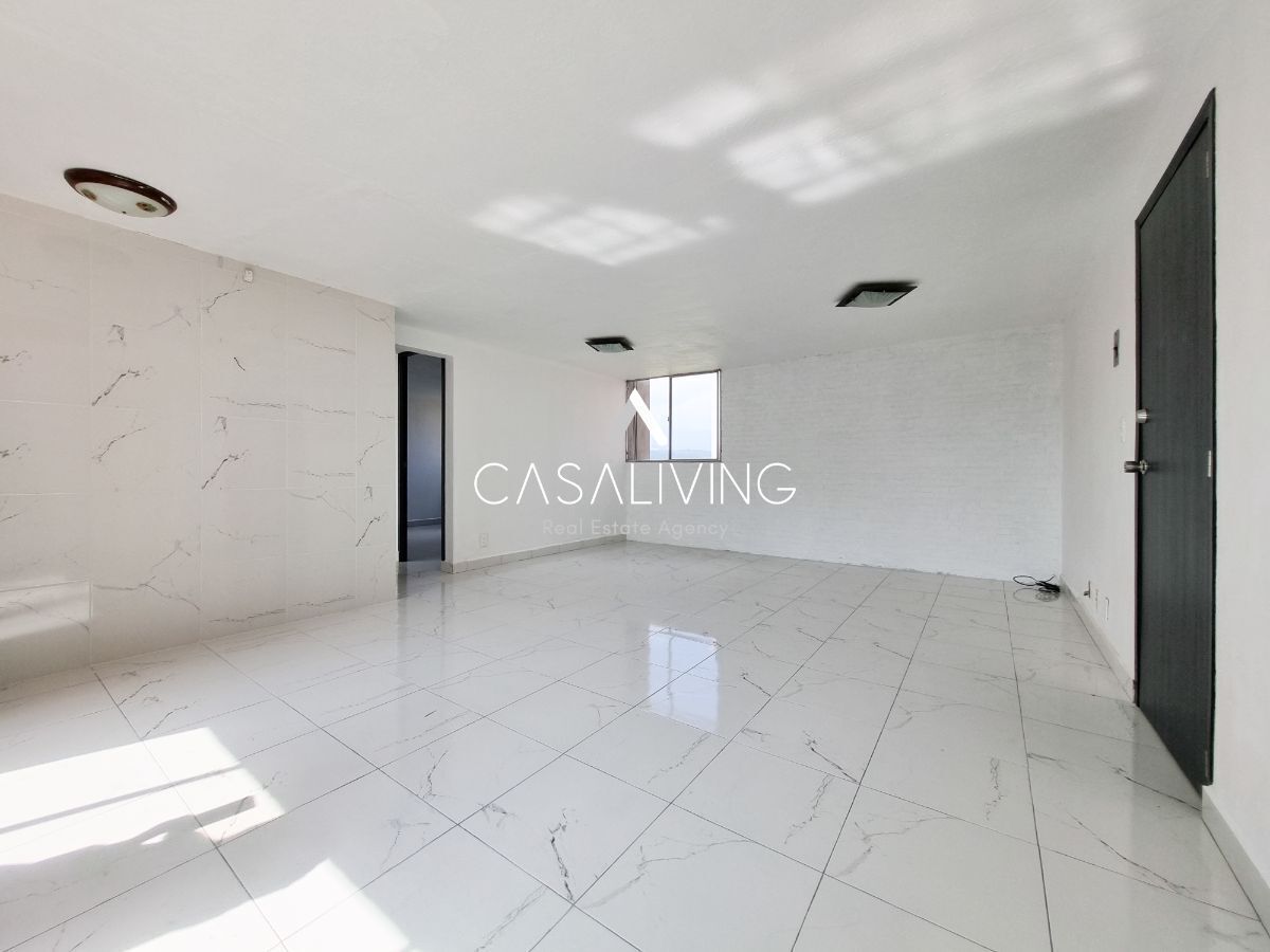 1 of 12: Sala comedor