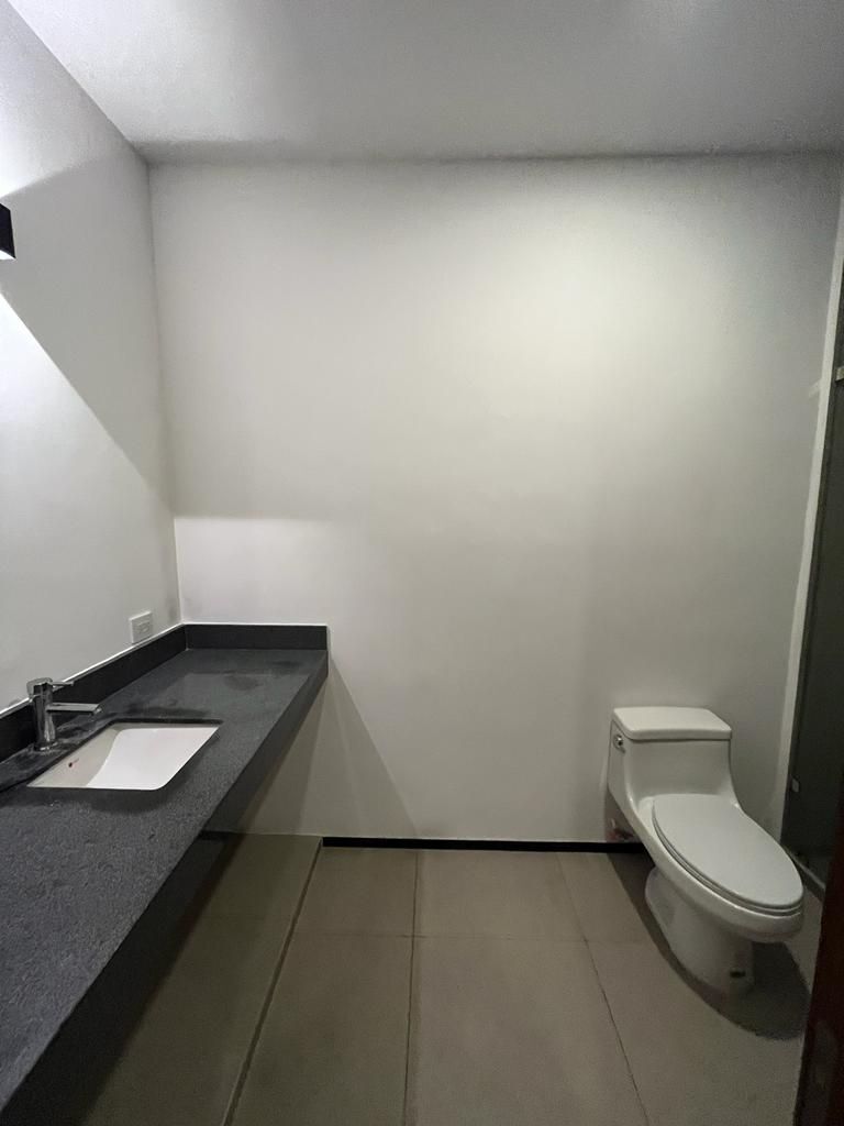 19 de 20: Baño de la recamara principal