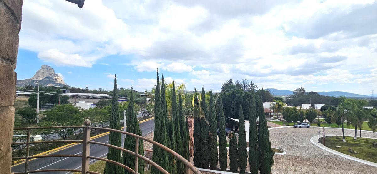 28 de 51