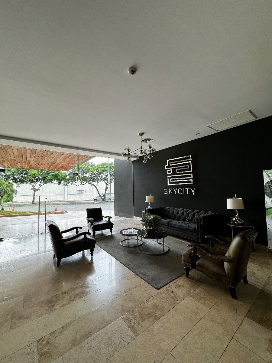 2 de 21: Lobby y recepción