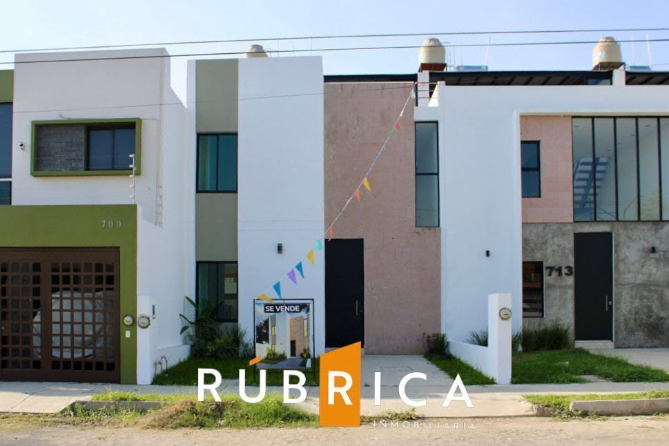 Casa en venta en Villas Providencia, Villa de Álvarez, Colima.