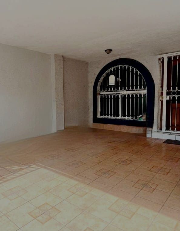 3 de 21: casa en venta en condominio Guadalupe Sur en Zapopan
