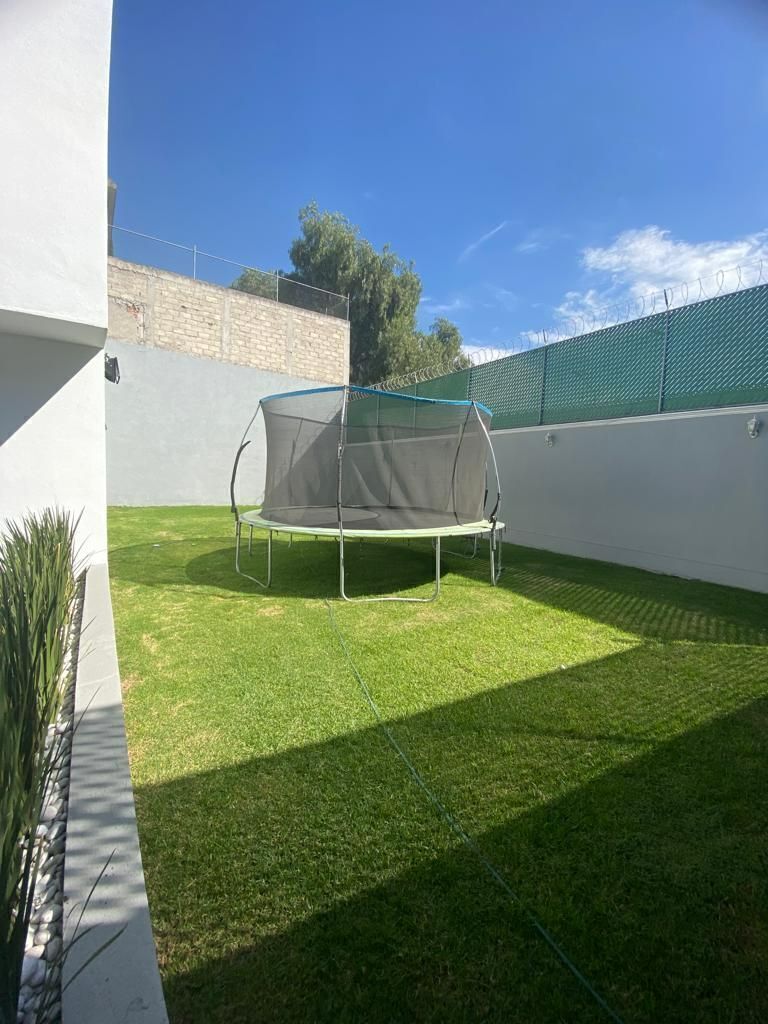 22 de 22: Jardín comunal.