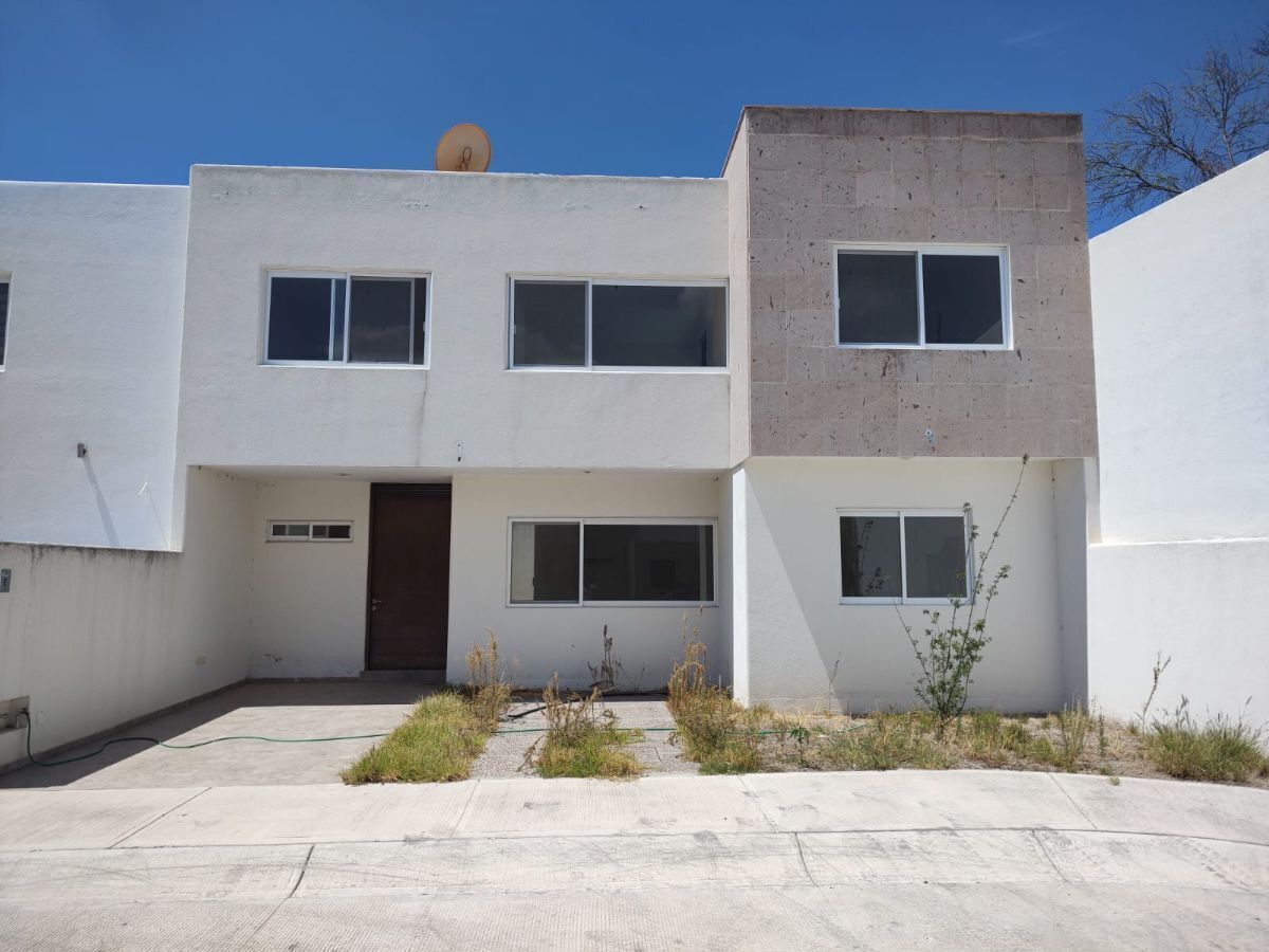 Casa en venta en Col. Pocitos, Aguascalientes, Aguascalientes.
