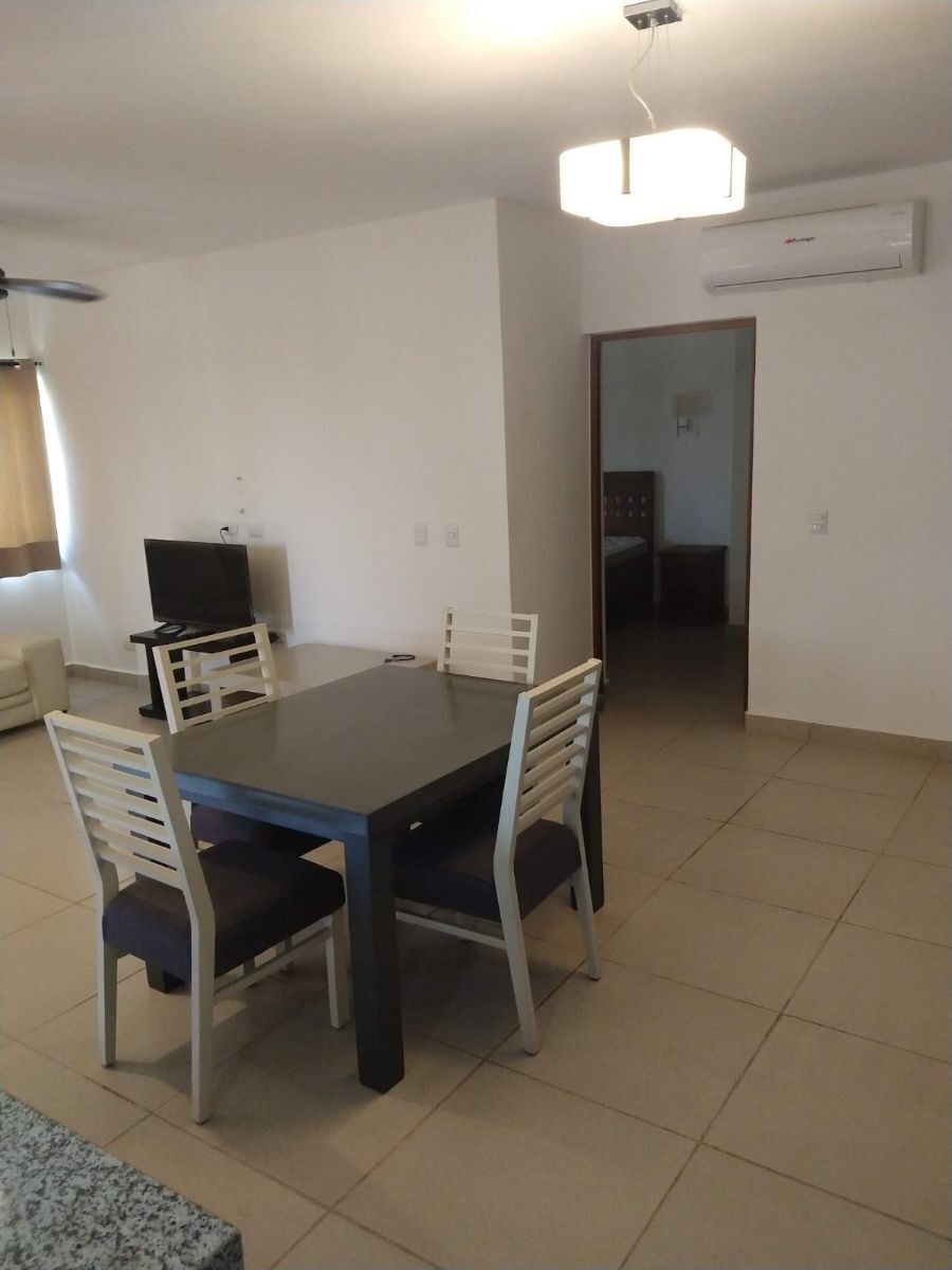 4 of 20: Sala-Comedor