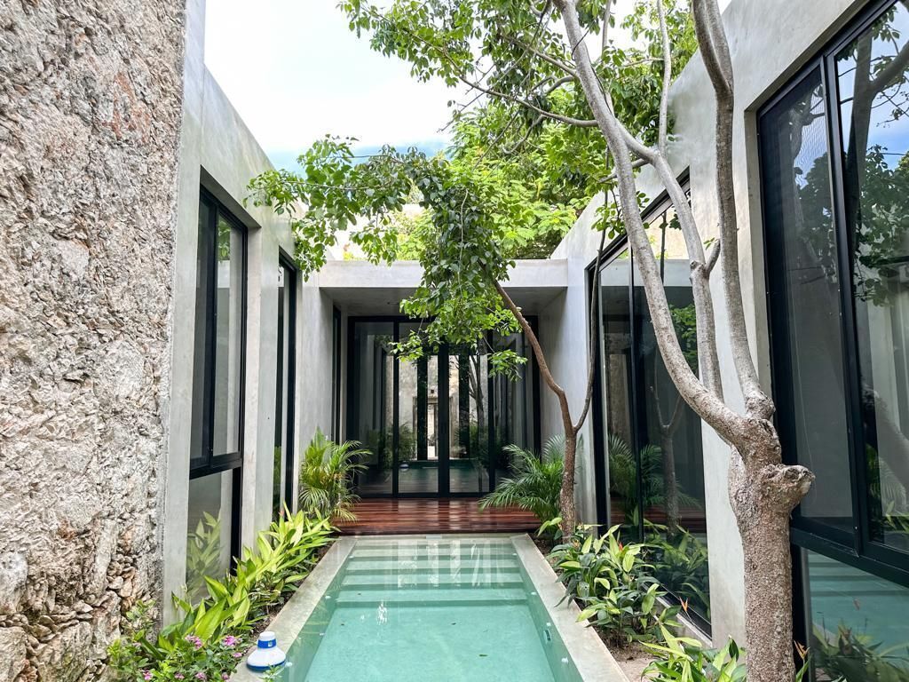 3 de 31: Hermosa piscina central, con acabado chukum