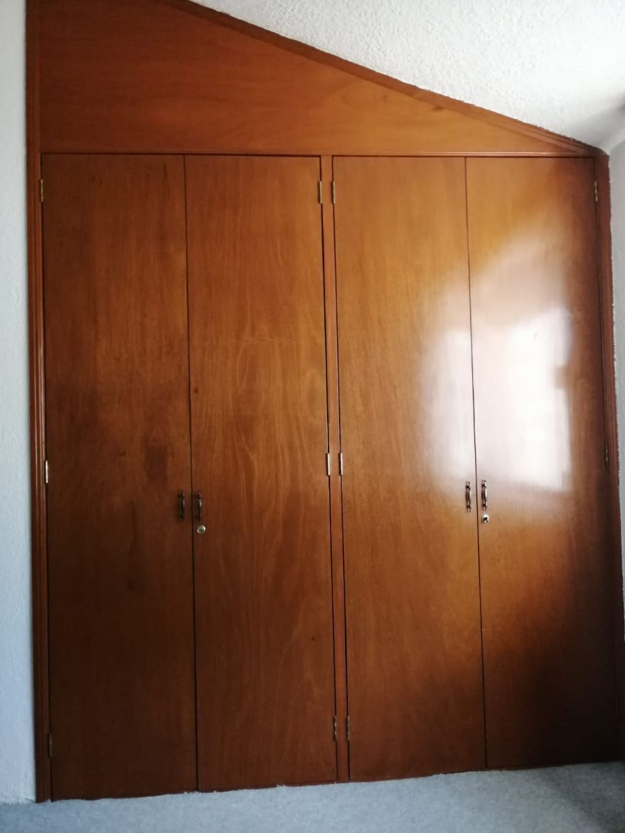Closet recámara principal