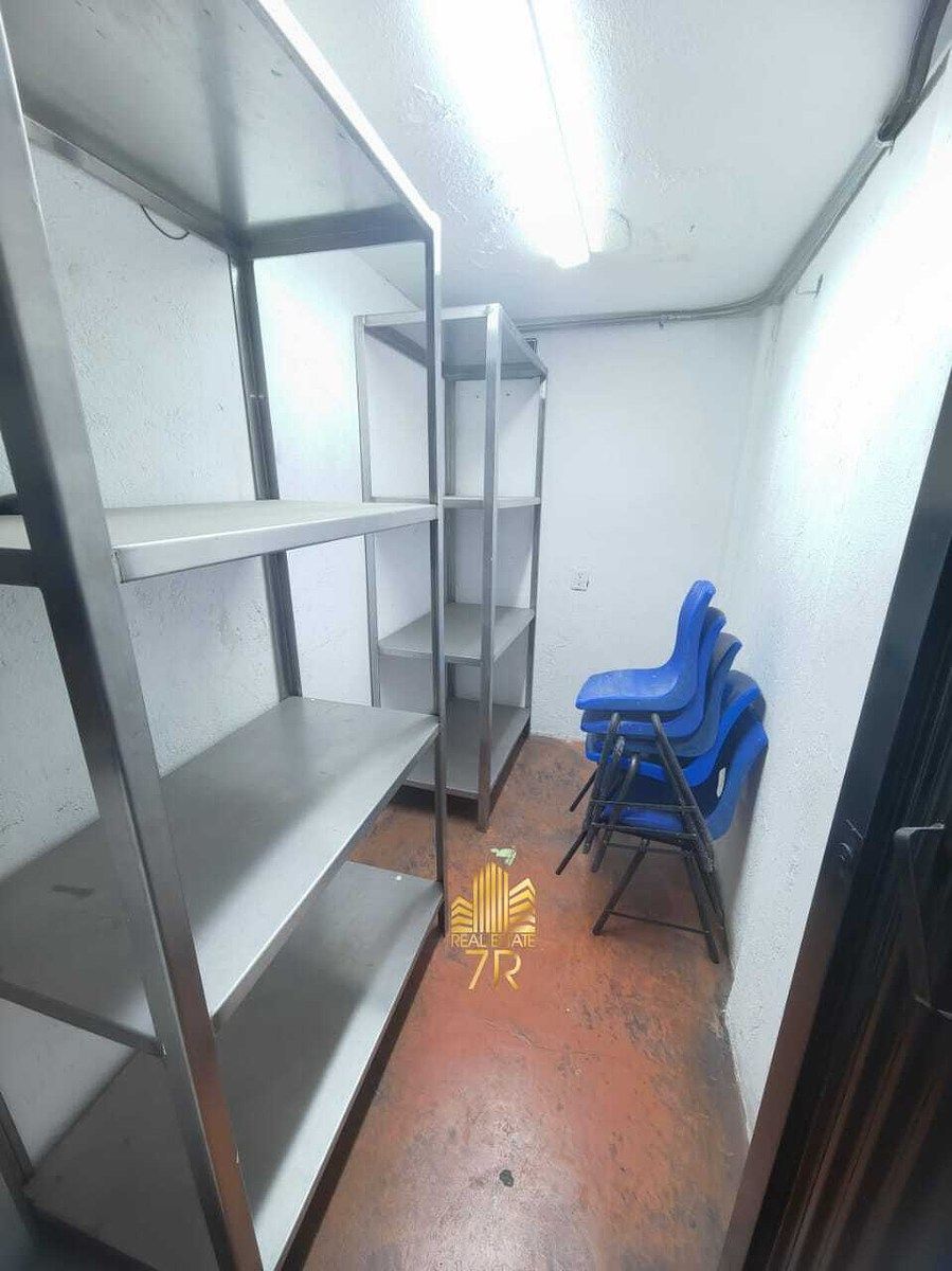 14 de 22: Área de cobre (caja ) o bodega