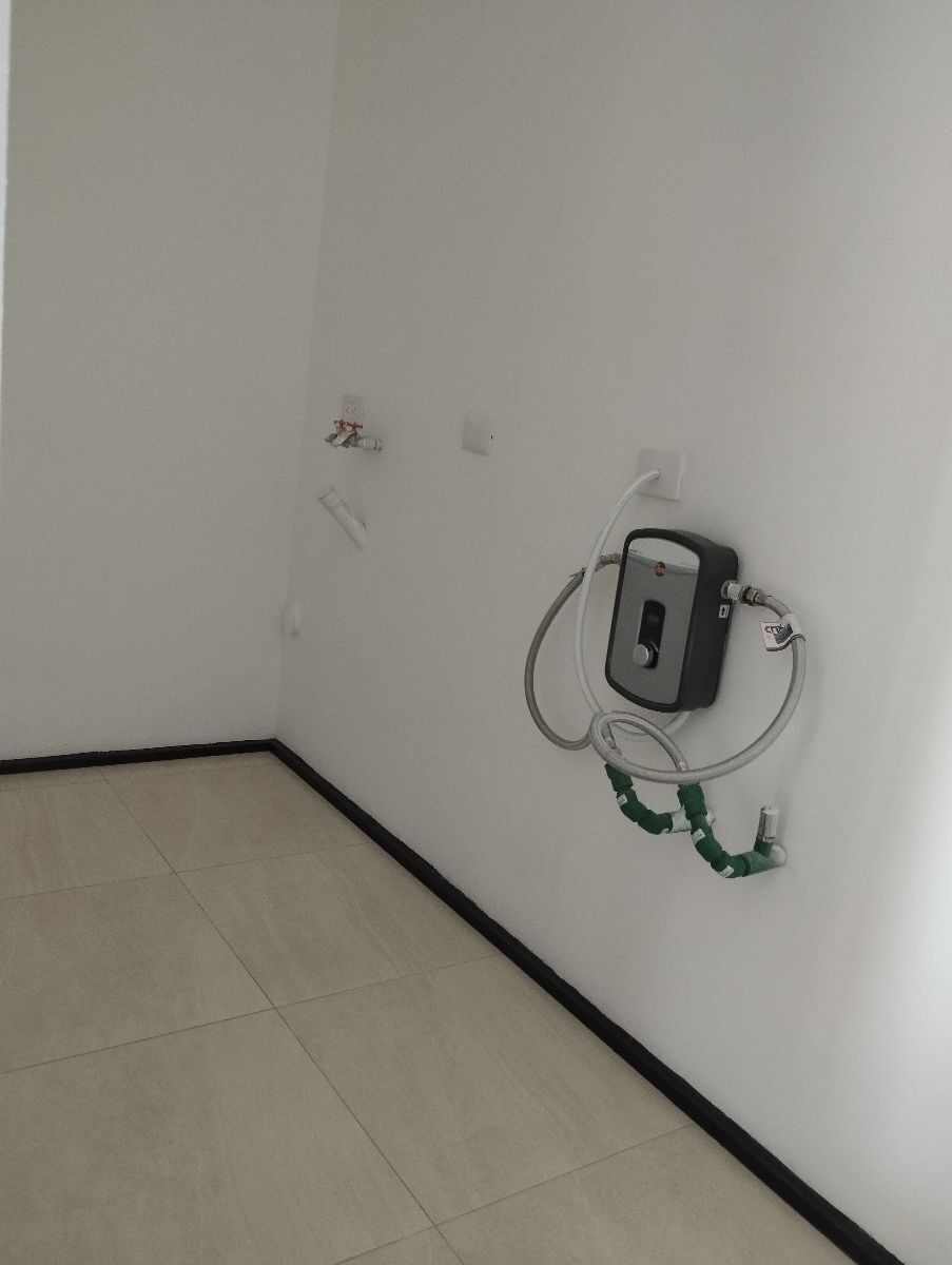 17 of 47: Cuarto de lavado