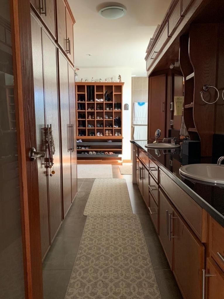 11 of 14: VESTIDOR RECAMARA PRINCIAPAL