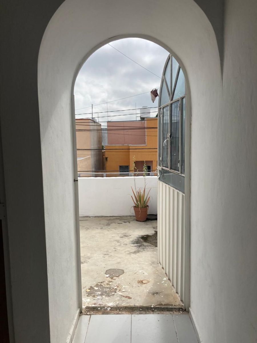12 de 16
