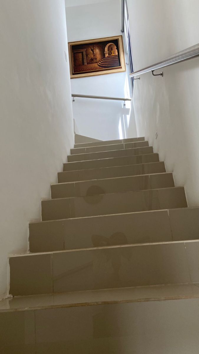 10 de 13: escalera acceso 2 piso